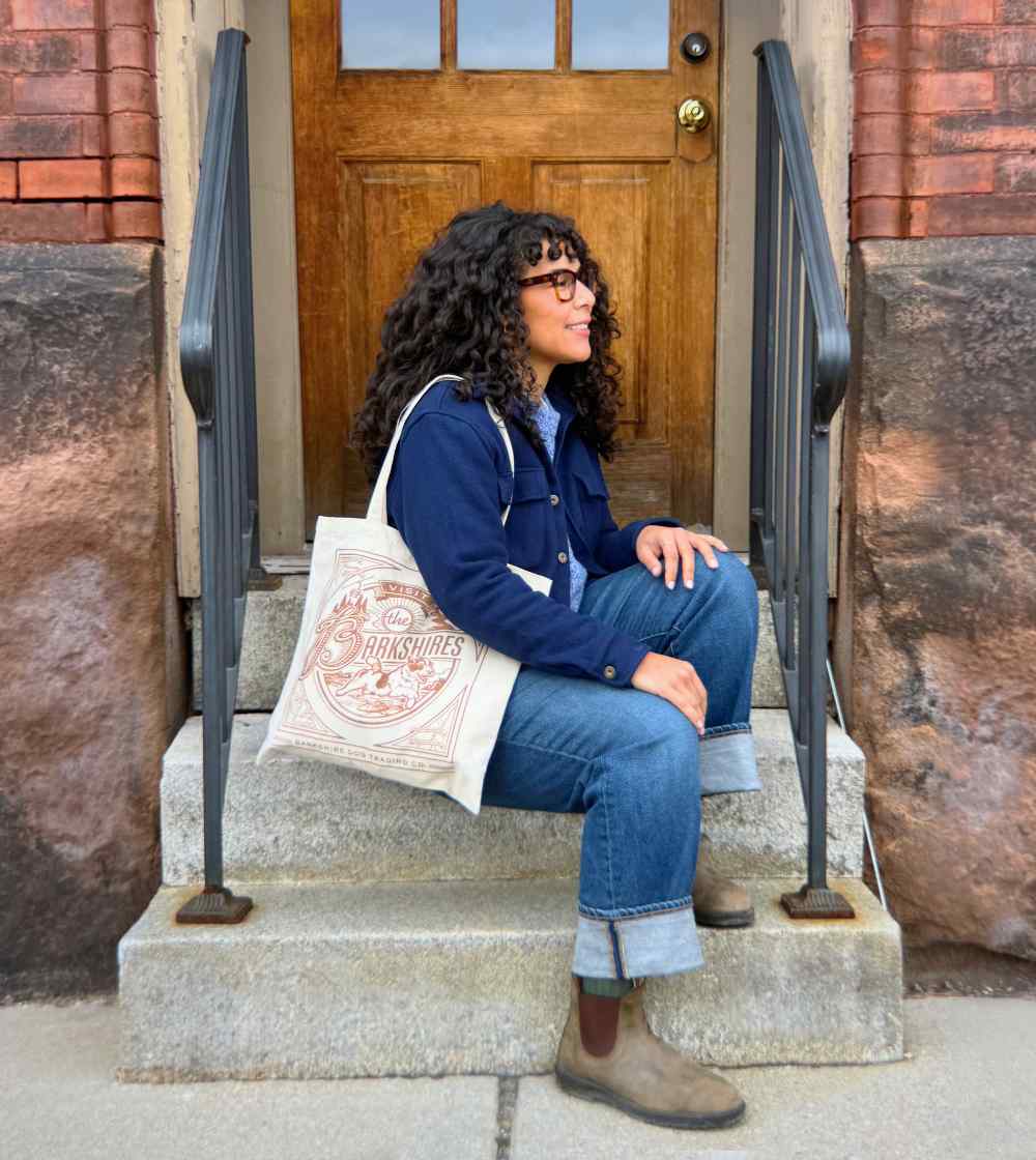 Home 4 Denisse Organic Tote Stairway1 Product